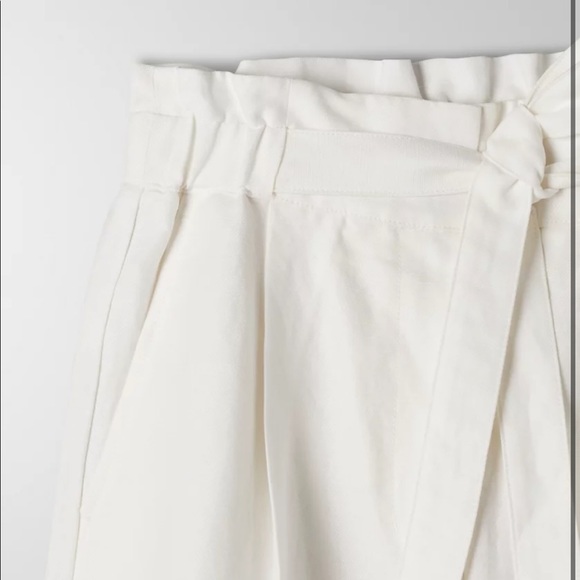 Wilfred Proposal Shorts - Picture 2 of 8